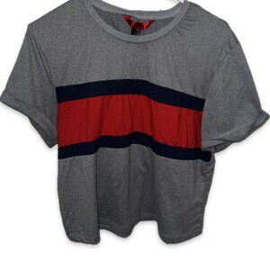 Gray Comfy Cropped Shirt with Front Stripe – Casual & Stylish!